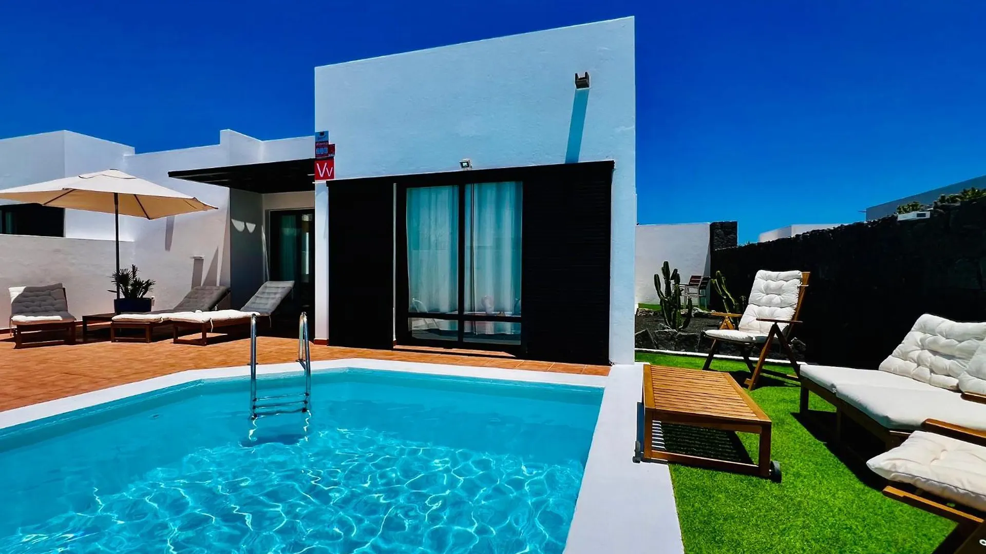 El Salto 37 - Rinnovata 2023, Piscina Riscaldata, Sole Tutto Il Giorno! Wi-Fi, Massima Privacy, Ottima Posizione Playa Blanca 0*,  İspanya