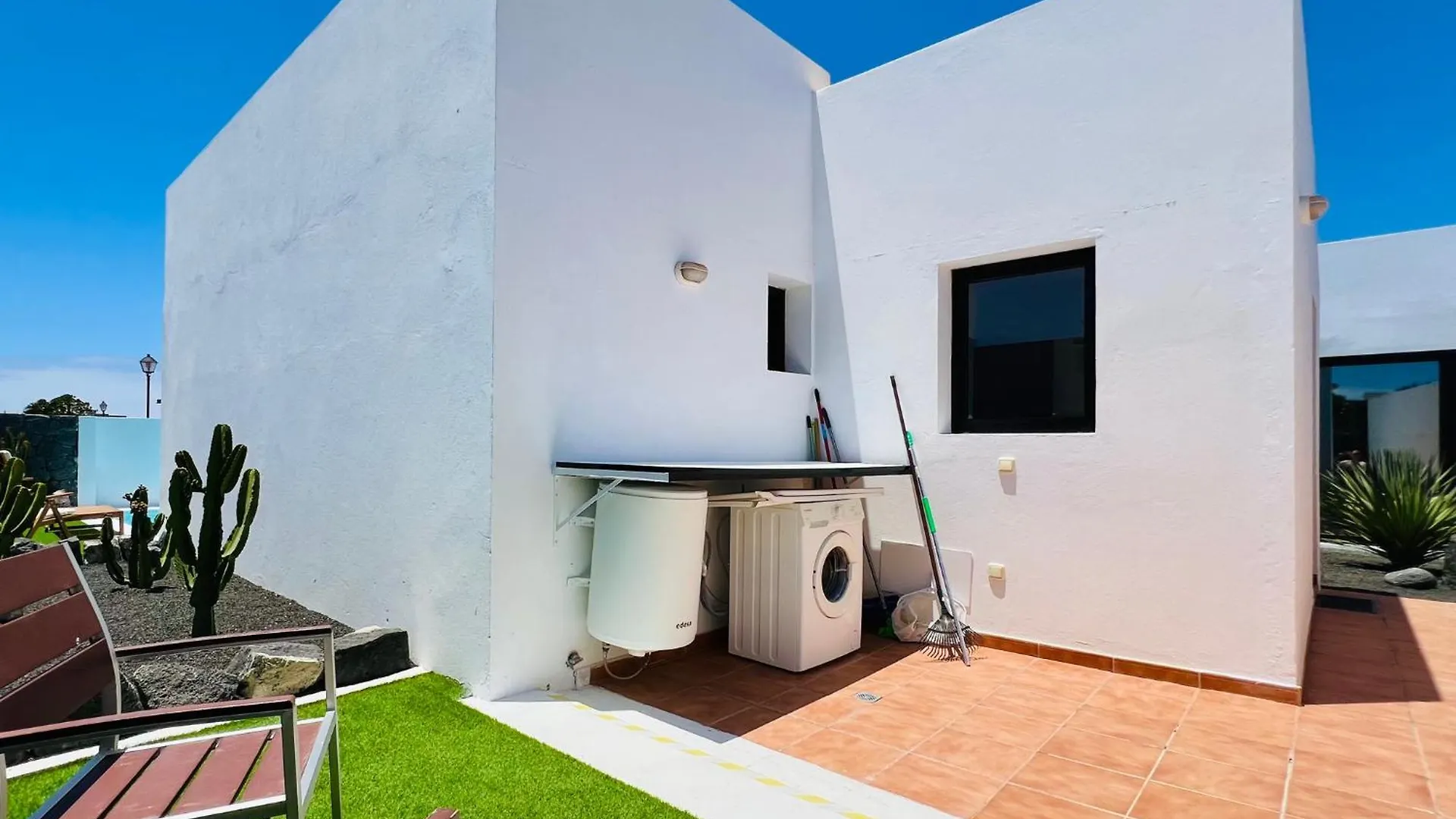 El Salto 37 - Rinnovata 2023, Piscina Riscaldata, Sole Tutto Il Giorno! Wi-Fi, Massima Privacy, Ottima Posizione Playa Blanca 0*,