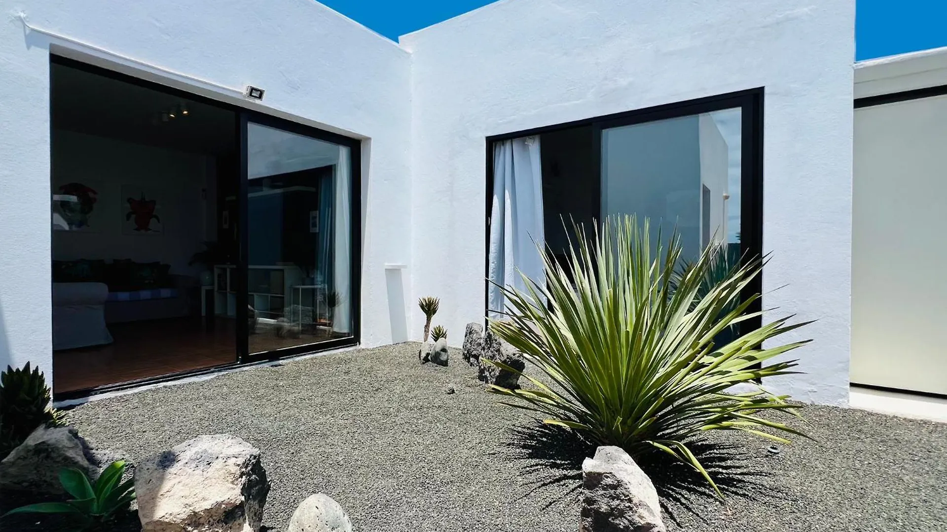 Villa El Salto 37 - Rinnovata 2023, Piscina Riscaldata, Sole Tutto Il Giorno! Wi-Fi, Massima Privacy, Ottima Posizione Playa Blanca