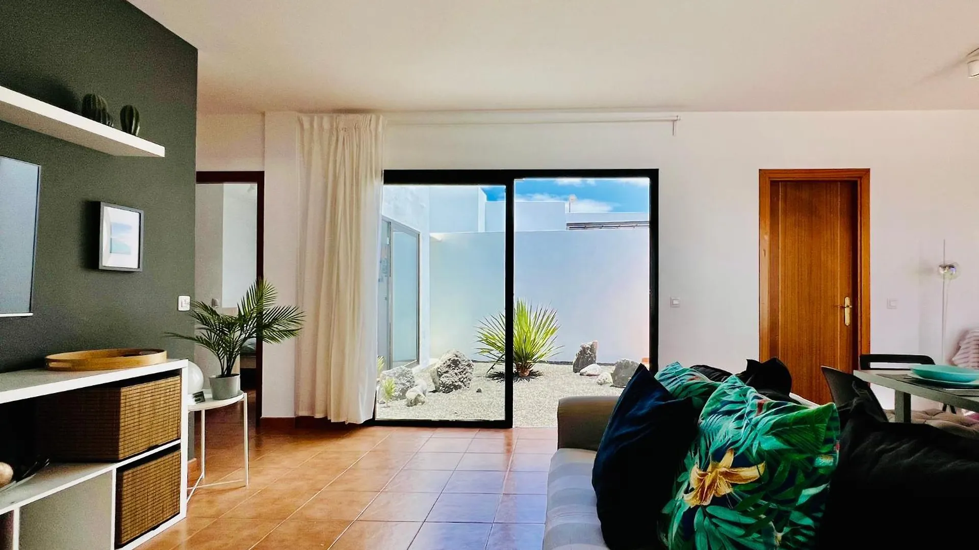 El Salto 37 - Rinnovata 2023, Piscina Riscaldata, Sole Tutto Il Giorno! Wi-Fi, Massima Privacy, Ottima Posizione Playa Blanca  0*, Playa Blanca (Lanzarote) Spanien